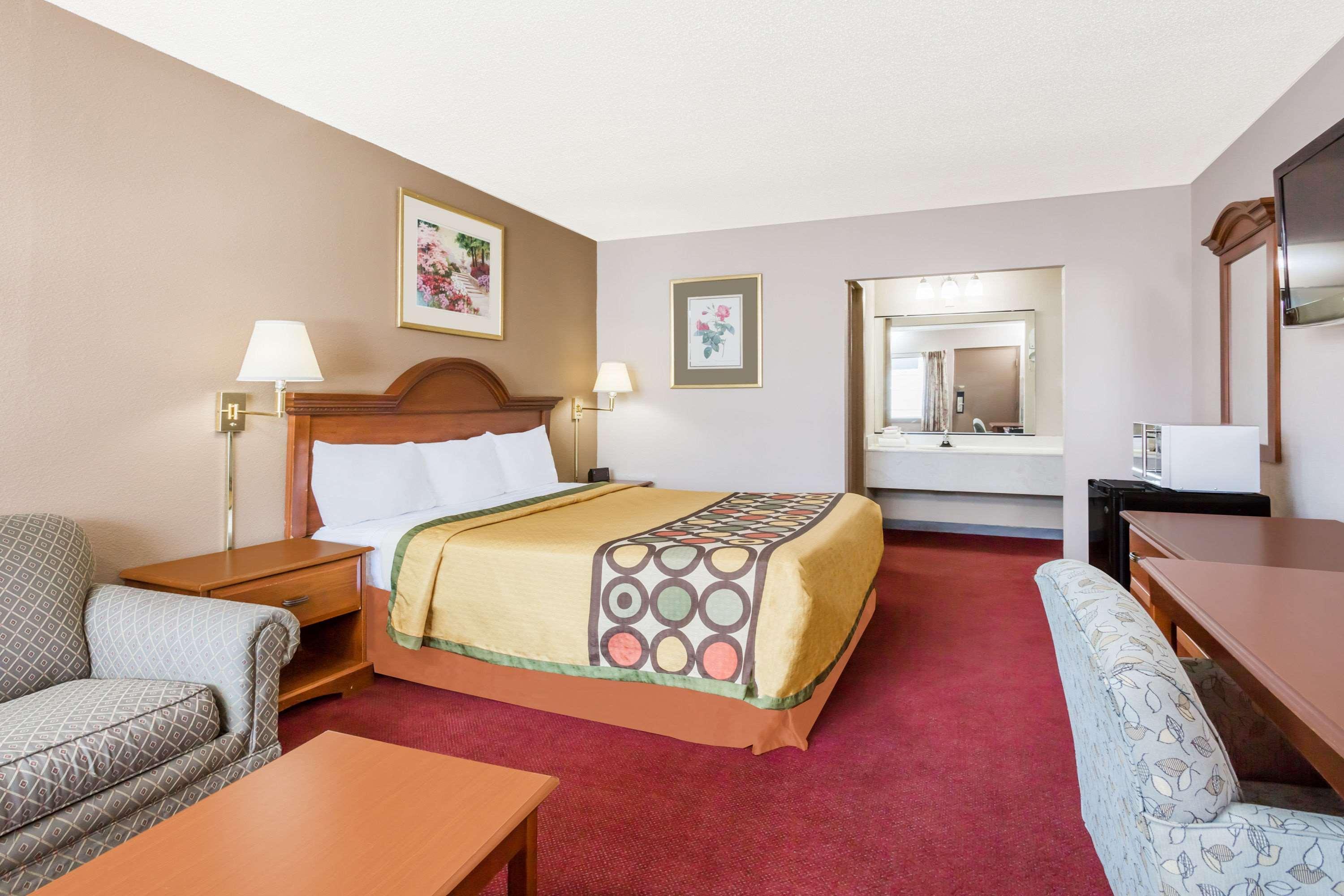 Super 8 By Wyndham Greensboro Luaran gambar